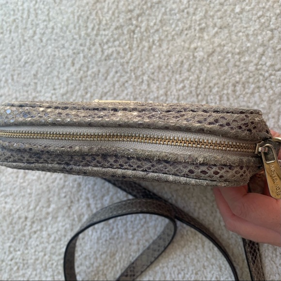 Michael Kors Crossbody Purse - Picture 6 of 7